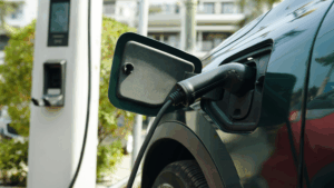 Carros elétricos em condomínios: direitos e deveres