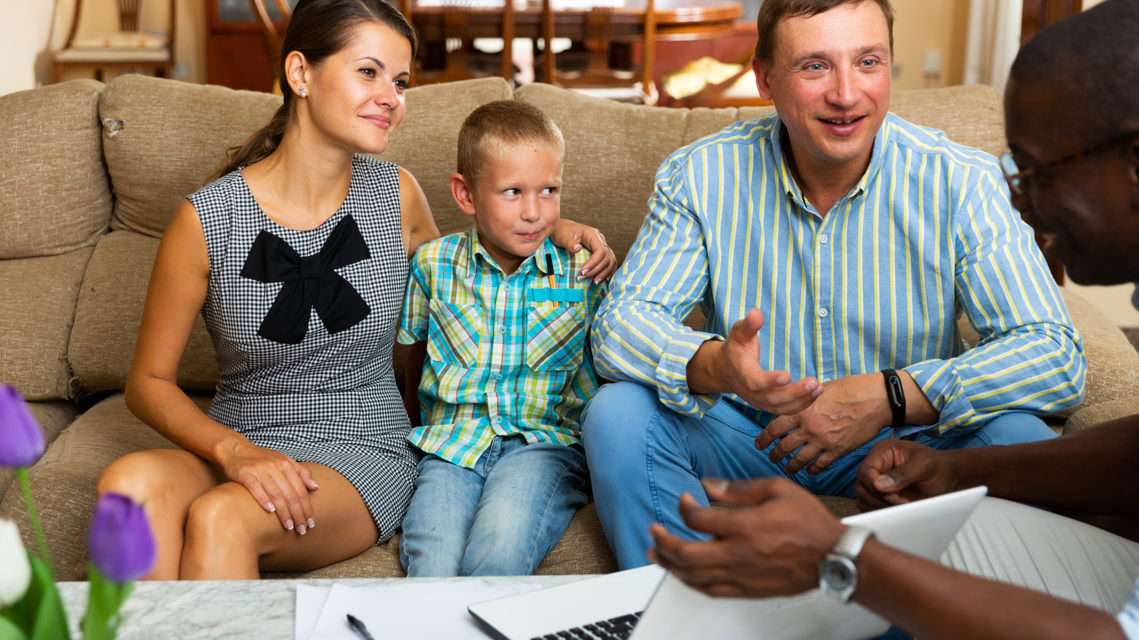 Venda de imóvel entre pai e filho: regras e cuidados